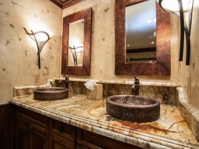 Luxury Alpine Style Huge Vacation Retreat Ski in Ski Out